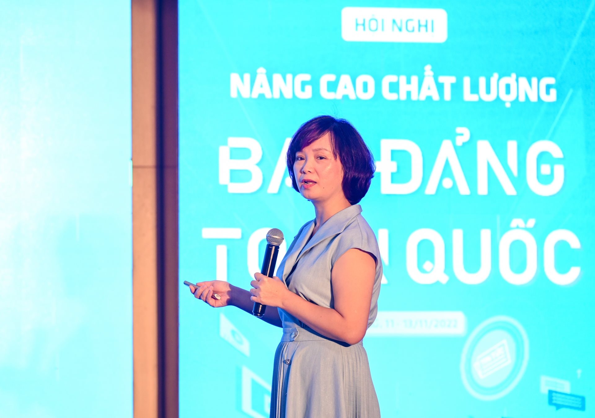 giam-doc-trung-tam-tu-lieu-va-do-hoa-ttxvn-pham-thi-phuong-thao-trinh-bay-tham-luan-4.jpg