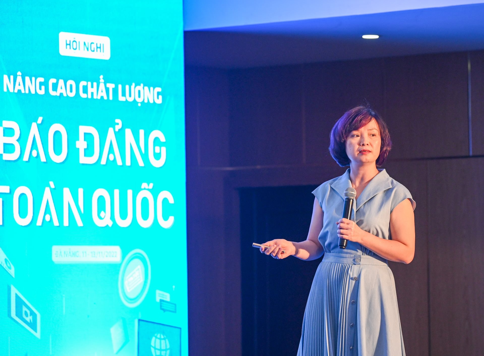 giam-doc-trung-tam-tu-lieu-va-do-hoa-ttxvn-pham-thi-phuong-thao-trinh-bay-tham-luan-5.jpg