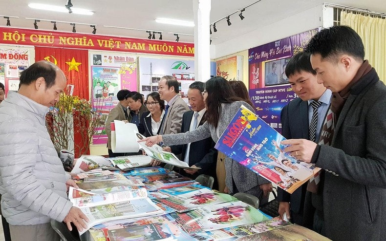 Tiếp tục đổi mới, nâng cao chất lượng báo Đảng địa phương ảnh 2