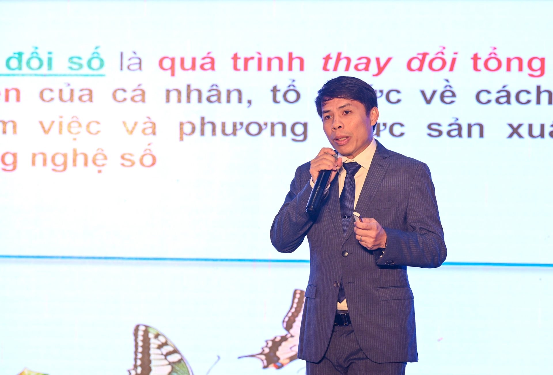 truong-ban-cntt-mobifone-nguyen-tuan-huy-1.jpg